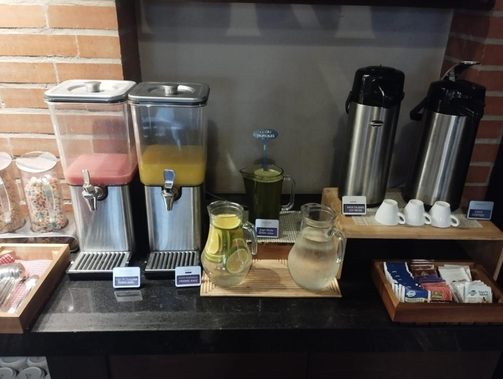 美居波哥大bh佐纳金融酒店 外观 照片